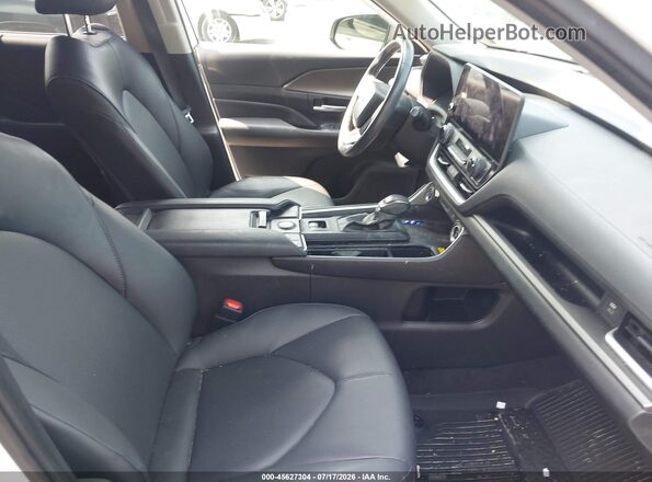 5TDAAAB57RS018666 2024 TOYOTA GRAND HIGHLANDER White Widok wnętrza z przodu