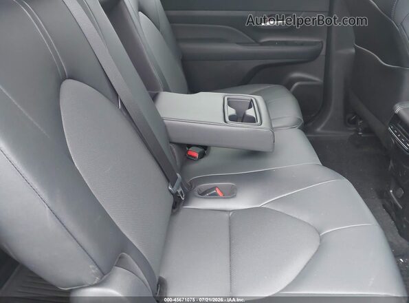 5TDAAAB59TS109333 2026 TOYOTA GRAND HIGHLANDER Silver Вид наклейки з VIN-кодом