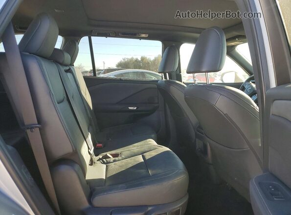 5TDAAAB62SS025927 2025 LEXUS TX Silver Սալոնի հետևի տեսք