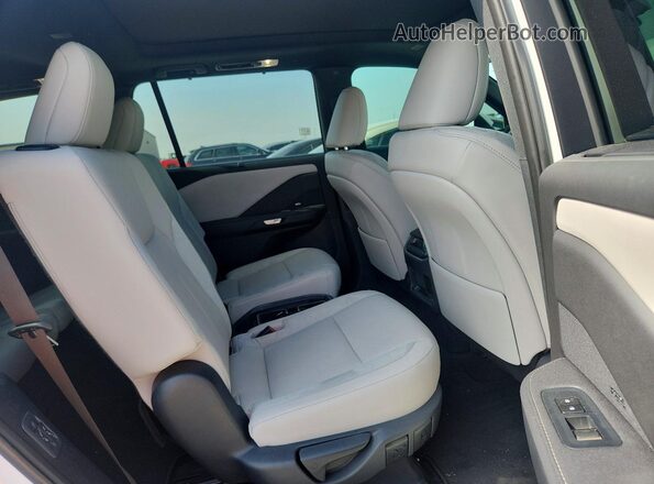 5TDAAAB65TS054047 2026 LEXUS TX Белый Вид задней части салона