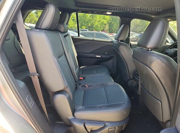 5TDAAAB68SS042490 2025 LEXUS TX Silver Vista interior trasera