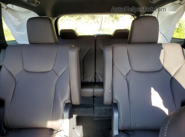 5TDAAAB69TS061986 2026 LEXUS TX White Вид задніх сидінь