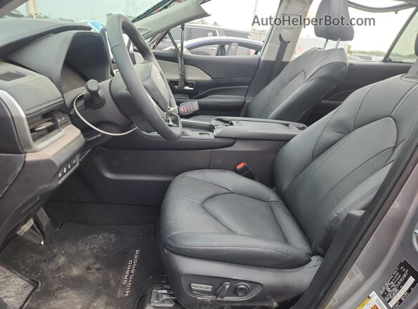 5TDACAB52TS070191 2026 TOYOTA GRAND Gray Вид салону спереду