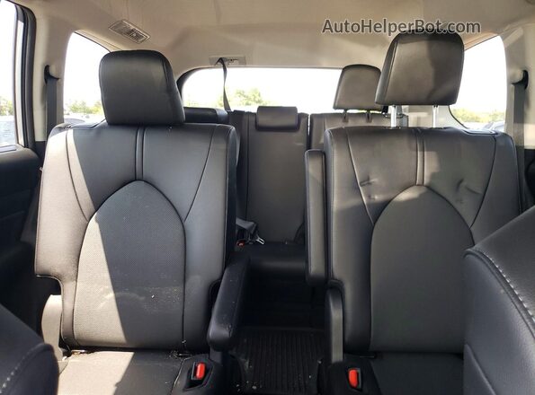 5TDACAB52TS095317 2026 TOYOTA GRAND Silver Rear seats view
