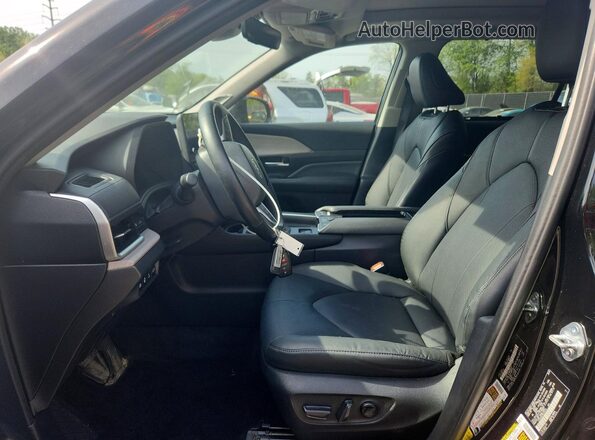 5TDACAB53RS026449 2024 TOYOTA GRAND Black Vista interior delantera