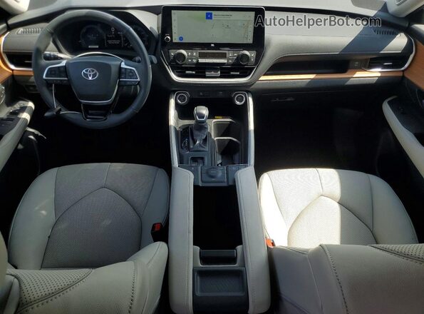 5TDACAB54TS071715 2026 TOYOTA GRAND White Dashboard view