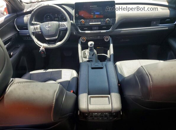 5TDACAB55TS080617 2026 TOYOTA GRAND Silver Dashboard view