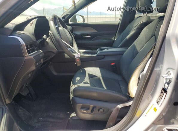 5TDACAB55TS080617 2026 TOYOTA GRAND Silver Front interior view