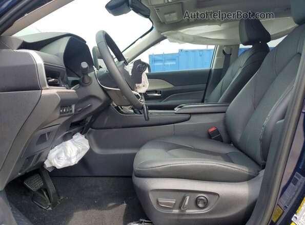 5TDACAB56TS101166 2026 TOYOTA GRAND Blue Vista interior delantera