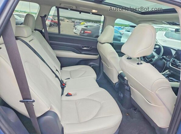 5TDACAB57TS093546 2026 TOYOTA GRAND Синий Вид задней части салона