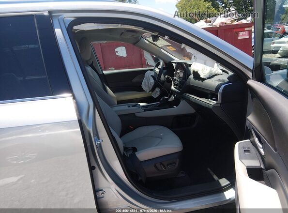 5TDACAB59SS032407 2025 TOYOTA GRAND HIGHLANDER Silver Вид салону спереду