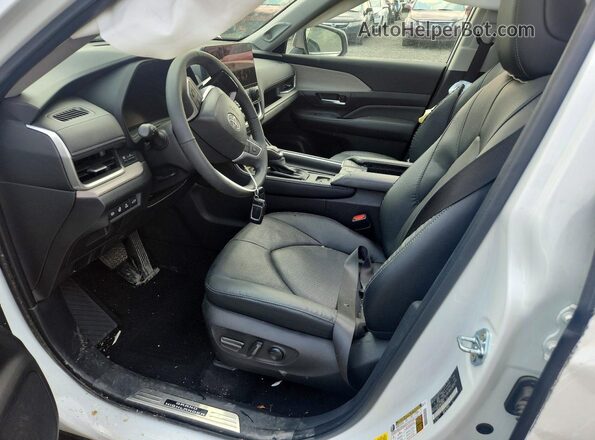 5TDACAB59SS050986 2025 TOYOTA GRAND White Widok wnętrza z przodu