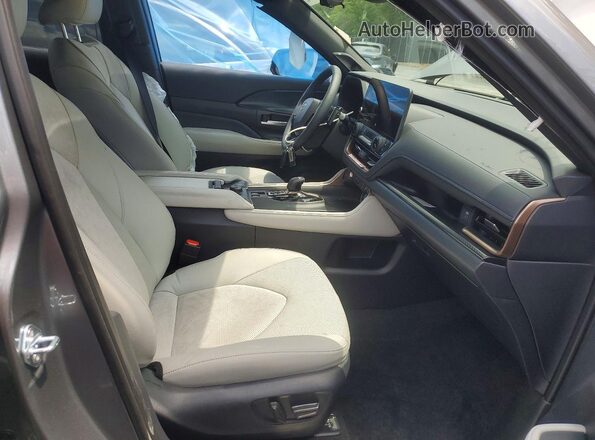 5TDADAB50TS034920 2026 TOYOTA GRAND Gray წინა სალონის ხედი