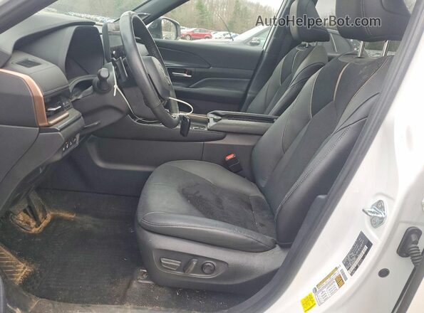 5TDADAB53RS003721 2024 TOYOTA GRAND Белый Вид салона спереди