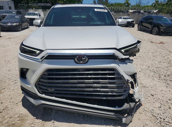 5TDADAB54TS030546 2026 TOYOTA GRAND Белый Вид спереди