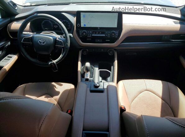 5TDADAB55TS030894 2026 TOYOTA GRAND Gray Dashboard view