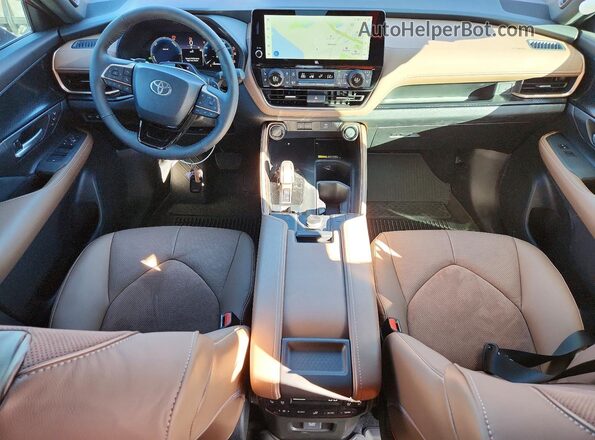 5TDADAB58TS031800 2026 TOYOTA GRAND Red Առջևի վահանակի տեսք