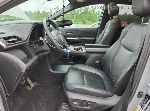 5TDASKFC2NS042881 2022 TOYOTA SIENNA Серебряный Вид салона спереди