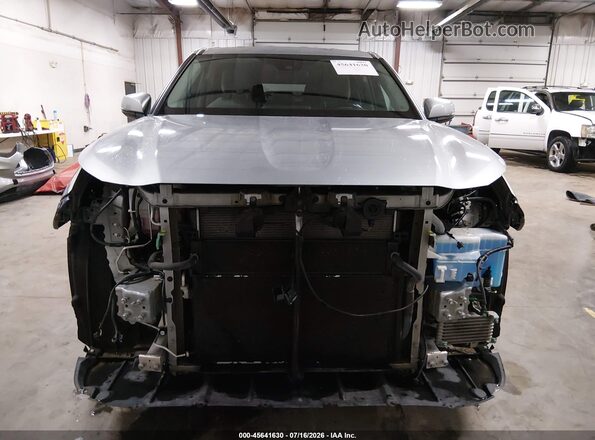 5TDBBRCH6LS507978 2020 TOYOTA HIGHLANDER Silver Вид задньої частини салону