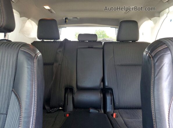 5TDBKRFH0GS267019 2016 TOYOTA HIGHLANDER Black Widok tylnych siedzeń