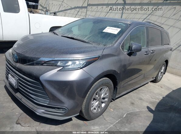 5TDBRKEC2NS086882 2022 TOYOTA SIENNA Gray Front left