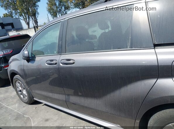 5TDBRKEC2NS086882 2022 TOYOTA SIENNA Gray 