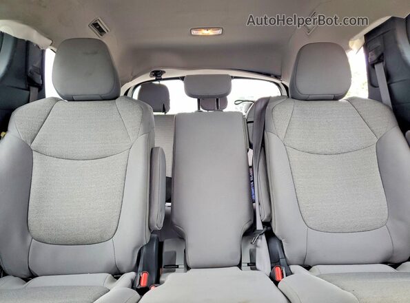 5TDBRKEC2SS230913 2025 TOYOTA SIENNA Black Widok tylnych siedzeń