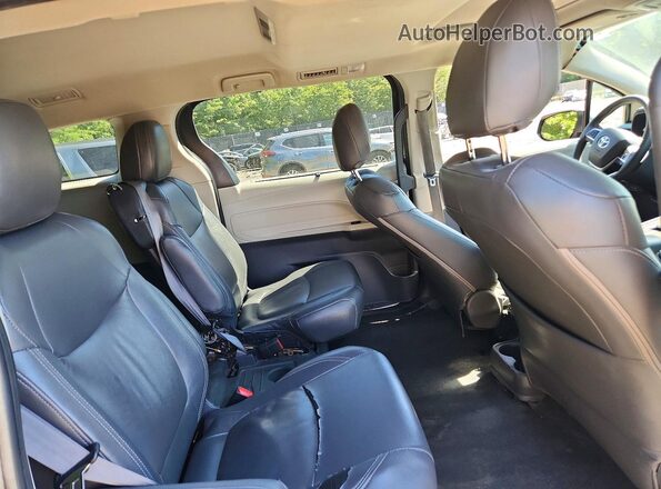 5TDBRKEC7MS013277 2021 TOYOTA SIENNA Gray Widok wnętrza z tyłu