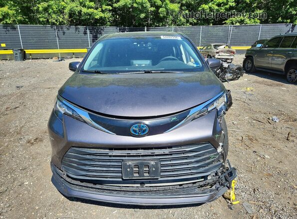 5TDBRKEC7MS013277 2021 TOYOTA SIENNA Gray Widok z przodu