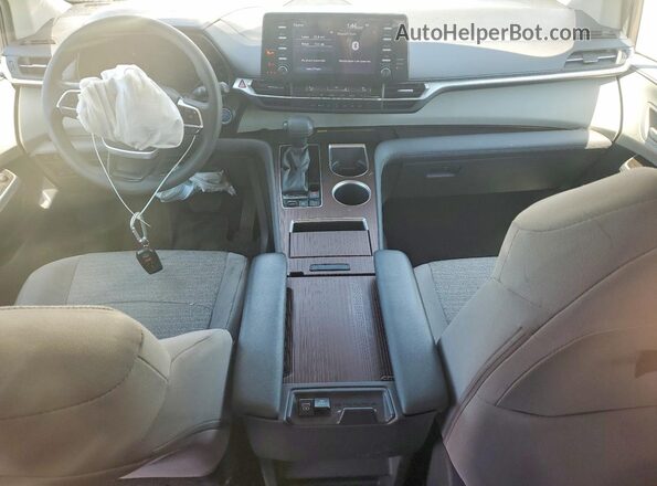 5TDBSKFC6MS019865 2021 TOYOTA SIENNA Gray Առջևի վահանակի տեսք