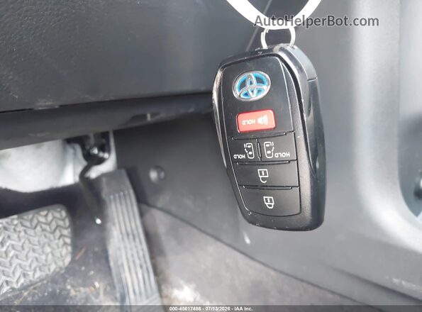 5TDBSKFCXSS156899 2025 TOYOTA SIENNA White Вид панелі приладів