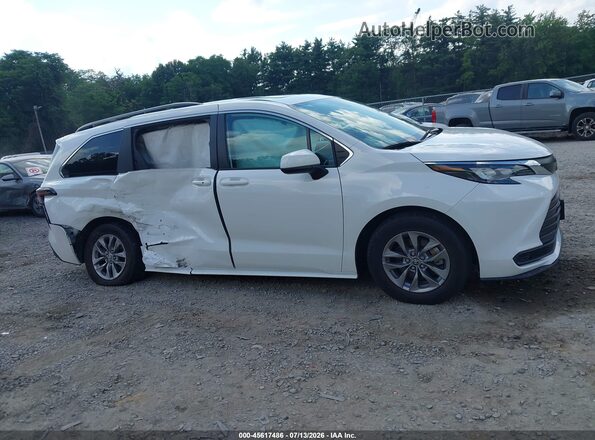 5TDBSKFCXSS156899 2025 TOYOTA SIENNA White Вид задньої частини салону