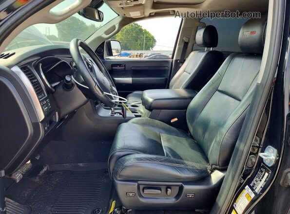 5TDBY5G12LS176823 2020 TOYOTA SEQUOIA Черный Вид салона спереди