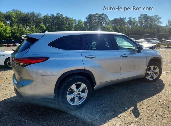 5TDBZRBH1NS595256 2022 TOYOTA HIGHLANDER Silver Trasero derecho