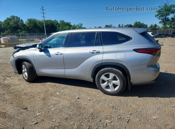 5TDBZRBH1NS595256 2022 TOYOTA HIGHLANDER Silver Trasero izquierdo