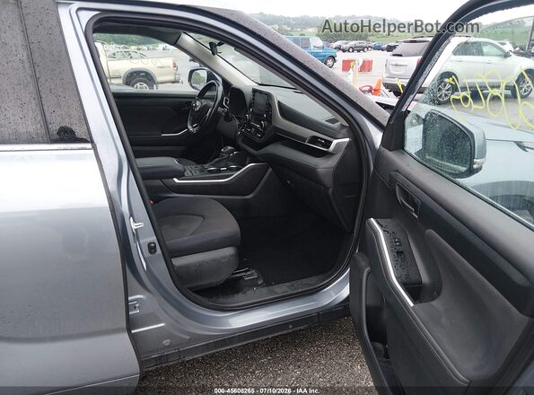 5TDBZRBH2LS038059 2020 TOYOTA HIGHLANDER Синий Вид салона спереди