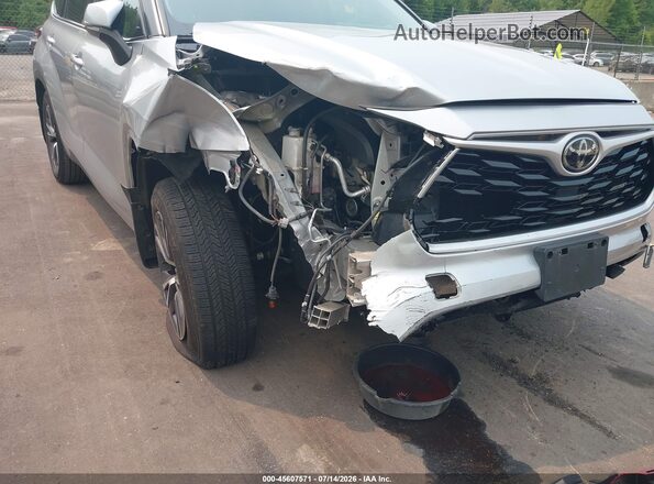 5TDBZRBH2MS082578 2021 TOYOTA HIGHLANDER Silver Вид спереду