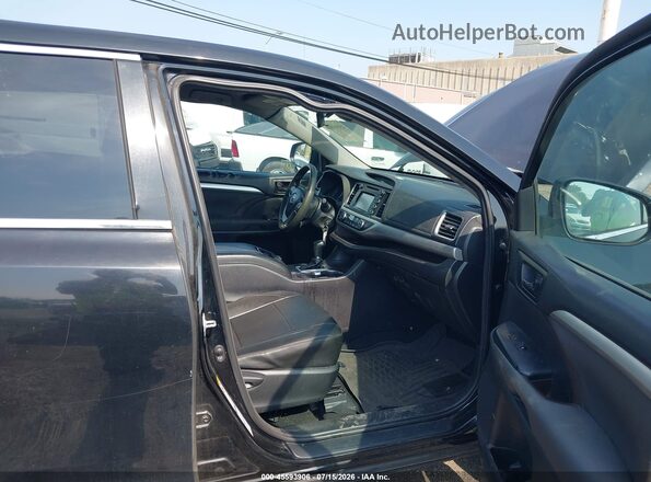 5TDBZRFH1HS412050 2017 TOYOTA HIGHLANDER Black Front interior view