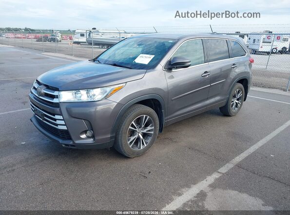 5TDBZRFH1JS486767 2018 TOYOTA HIGHLANDER Серый Передняя левая четверть