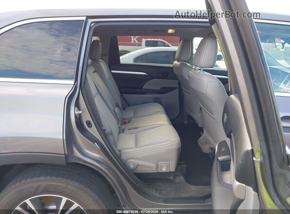 5TDBZRFH1JS486767 2018 TOYOTA HIGHLANDER Серый Вид наклейки с VIN-кодом