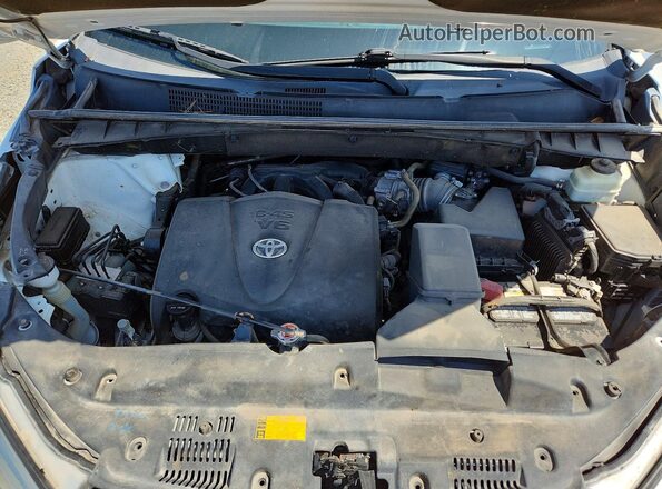 5TDBZRFH1JS819503 2018 TOYOTA HIGHLANDER White Vista del compartimento del motor
