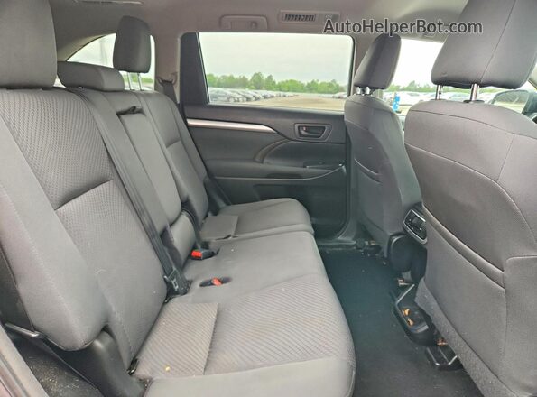 5TDBZRFH1JS838889 2018 TOYOTA HIGHLANDER Gray Widok tylnych siedzeń