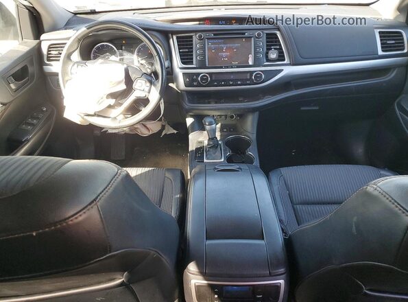 5TDBZRFH1JS849469 2018 TOYOTA HIGHLANDER Silver Dashboard view
