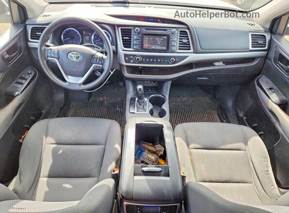5TDBZRFH2JS900672 2018 TOYOTA HIGHLANDER White წინა პანელის ხედი