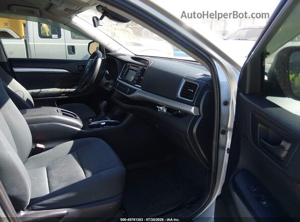 5TDBZRFH2KS973722 2019 TOYOTA HIGHLANDER Silver Vista interior delantera