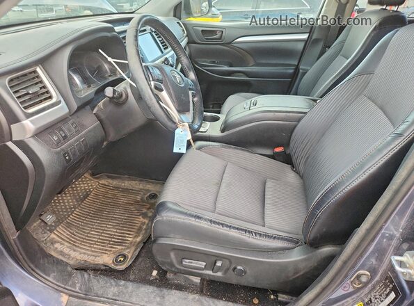 5TDBZRFH4JS872938 2018 TOYOTA HIGHLANDER Blue Вид салону спереду