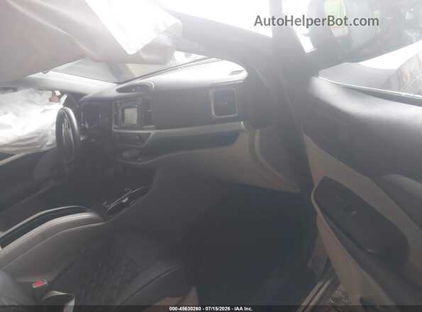 5TDBZRFH4JS874138 2018 TOYOTA HIGHLANDER Gray Widok wnętrza z przodu