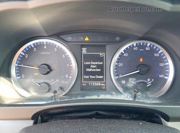 5TDBZRFH4JS878769 2018 TOYOTA HIGHLANDER Silver ხელსაწყოთა პანელის ხედი