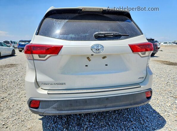 5TDBZRFH6HS437798 2017 TOYOTA HIGHLANDER White Rear view