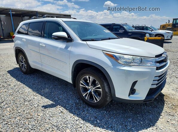 5TDBZRFH6HS437798 2017 TOYOTA HIGHLANDER White Front right